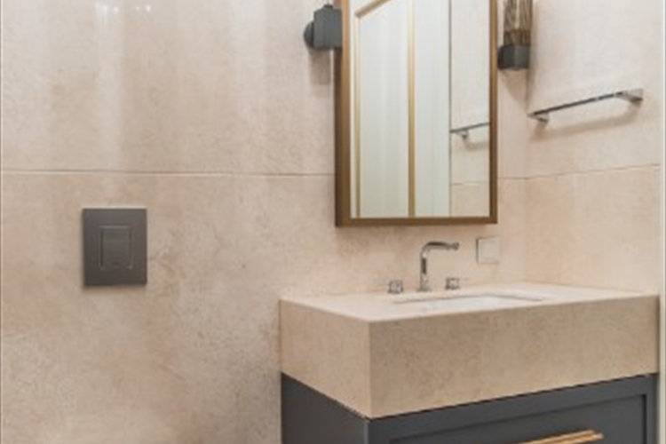 Hilton high residence